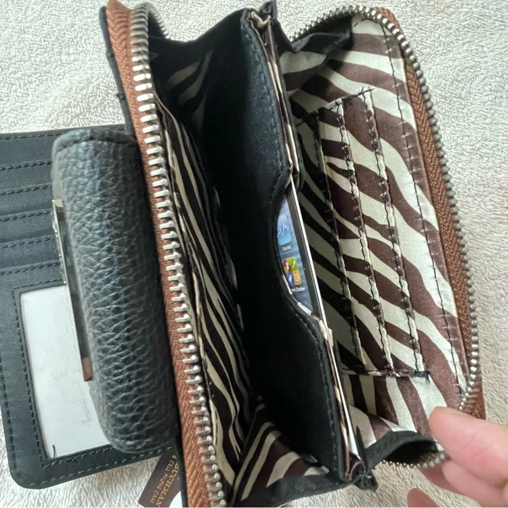 Dana Buchman Danielle wristlet wallet